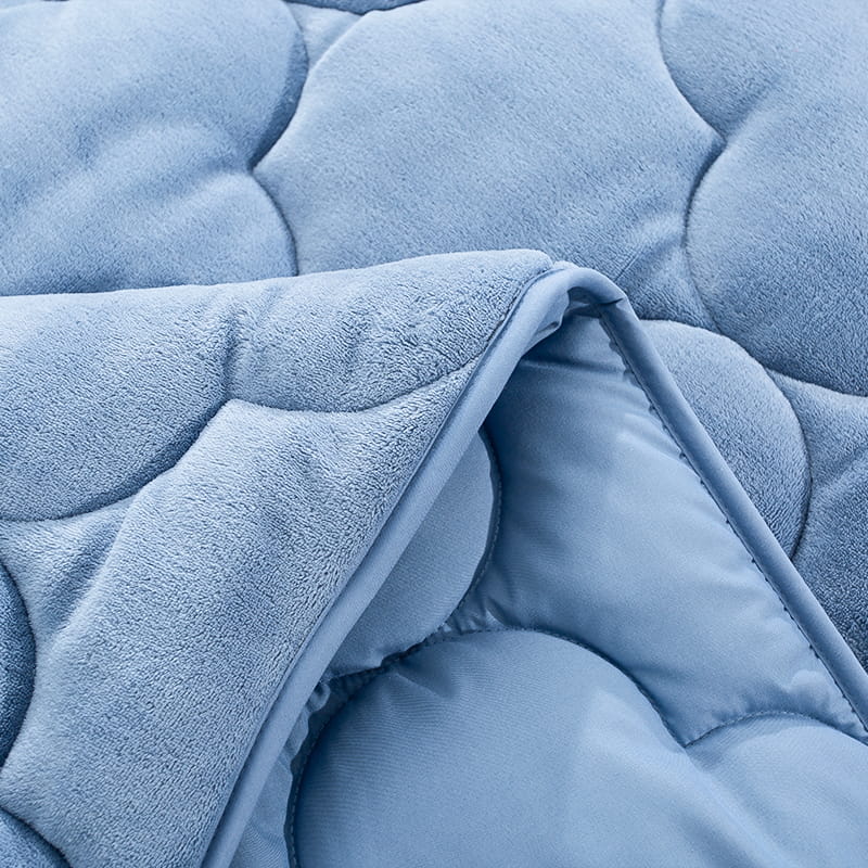 Reversible Comforter HF2409-020